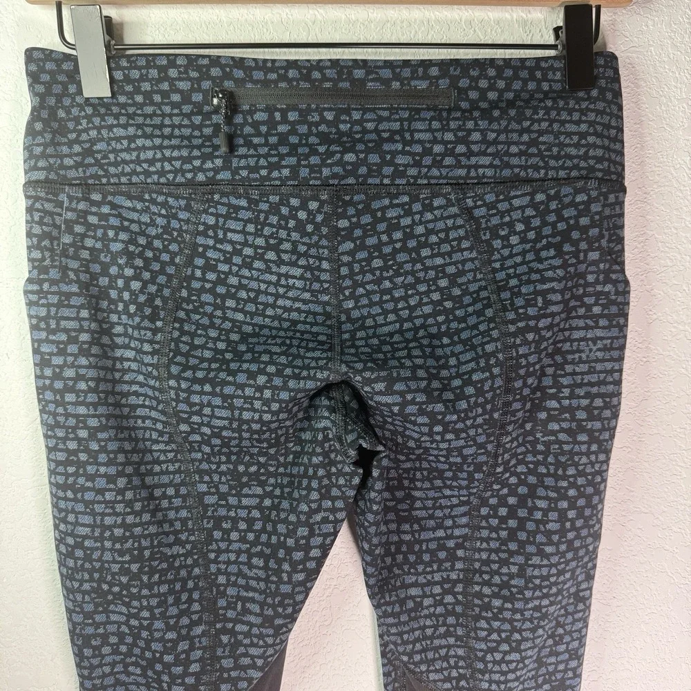 Lululemon | Leggings‎ Crop Black Blue Pattern Mesh Pocket | Women Size 6